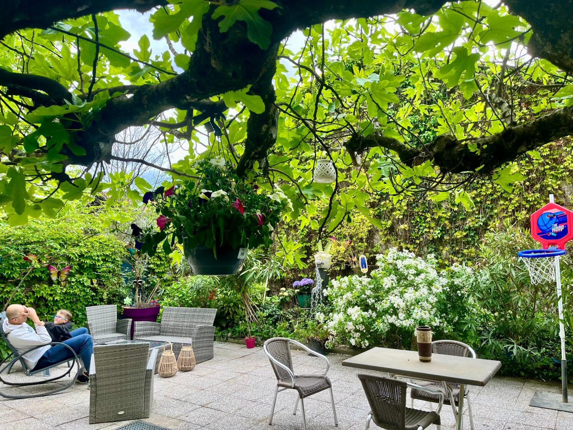 La Casa, Acces Terrasse De L'Etablissement Appartement Rives  Buitenkant foto